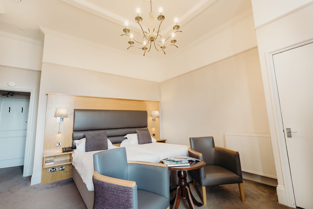 Crown Spa Hotel Scarborough 36/68