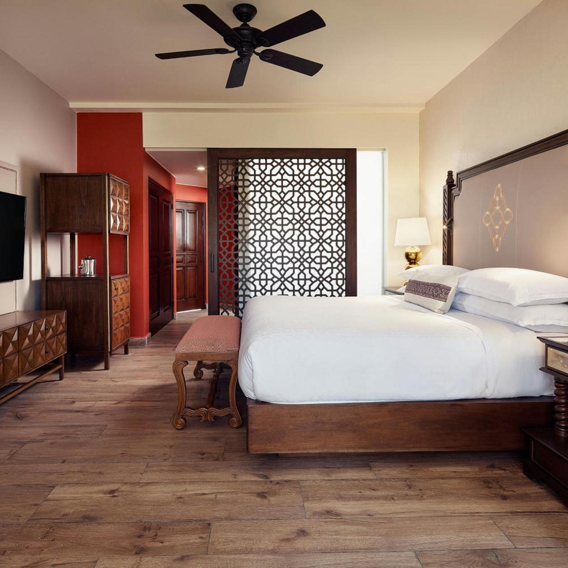 Room, King Bed, Garden View, Adult Only, Balcony