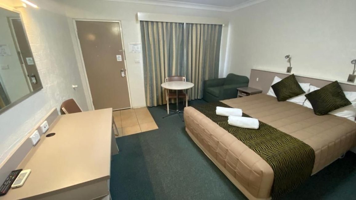Sapphire City Motor Inn Inverell 6/34