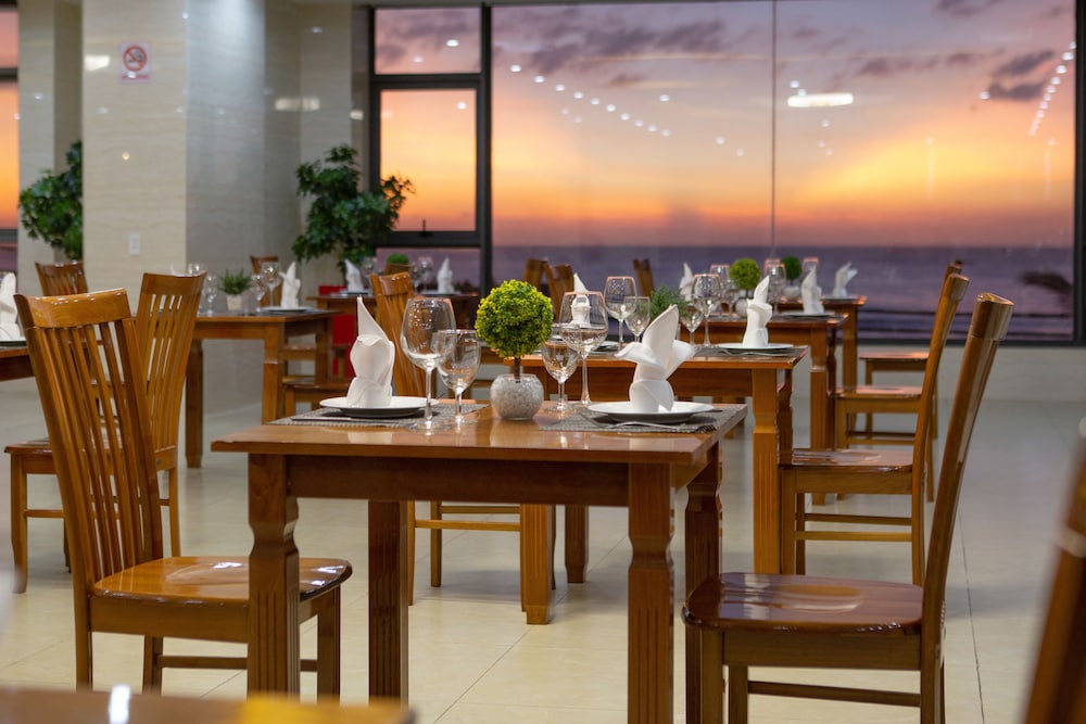 Nolis Hotel 52/54