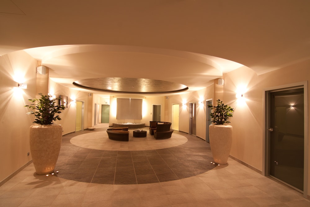 Wellness Hotel Diamant (ex Relaxacni A Regeneracni Centrum) 24/50