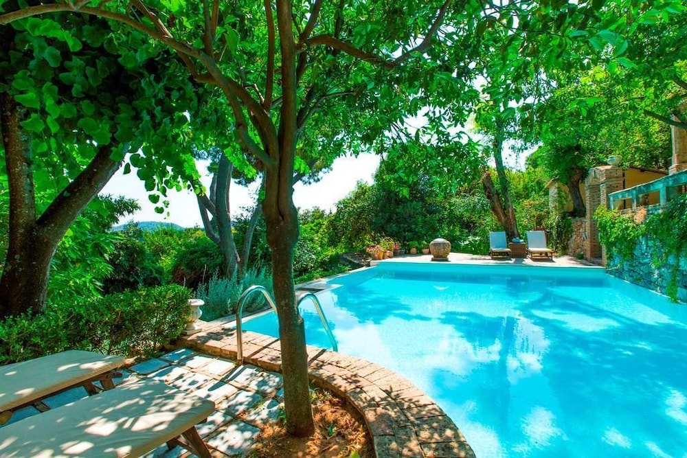 Villa Domenicale 24/28