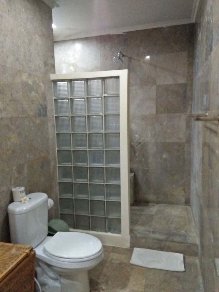 Sekuta Condo Suites 14/60