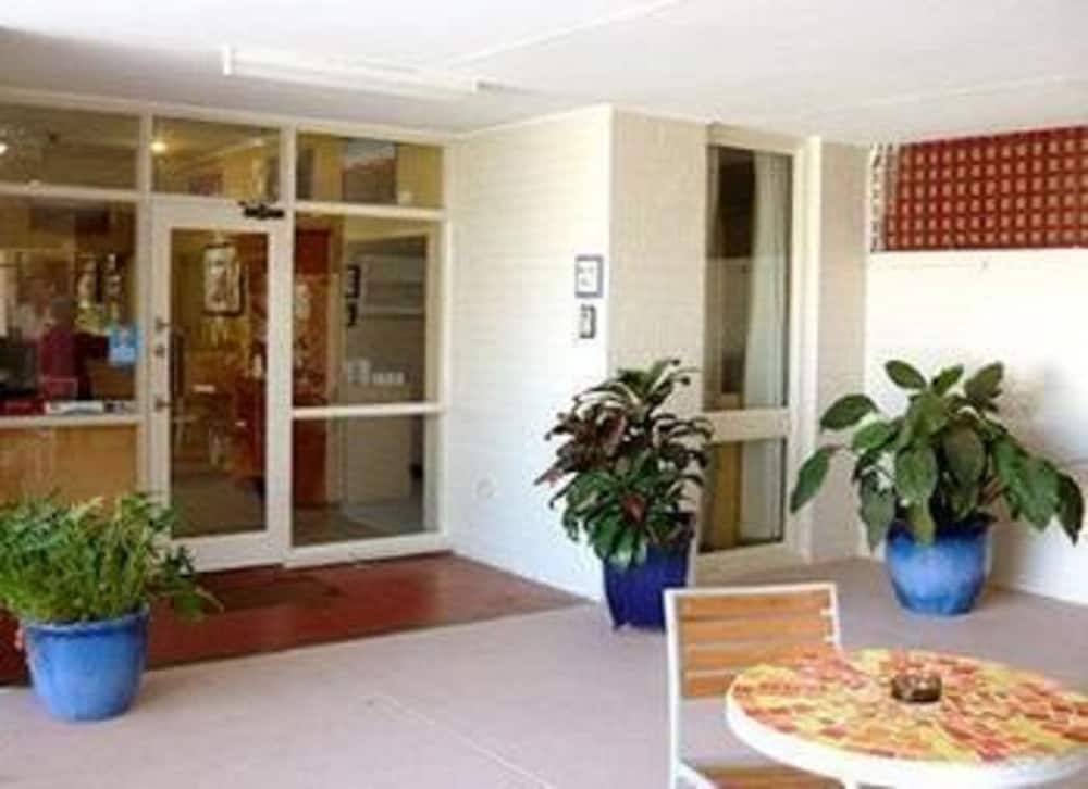 Hospitality Carnarvon, SureStay Collection By Best Western 7/54