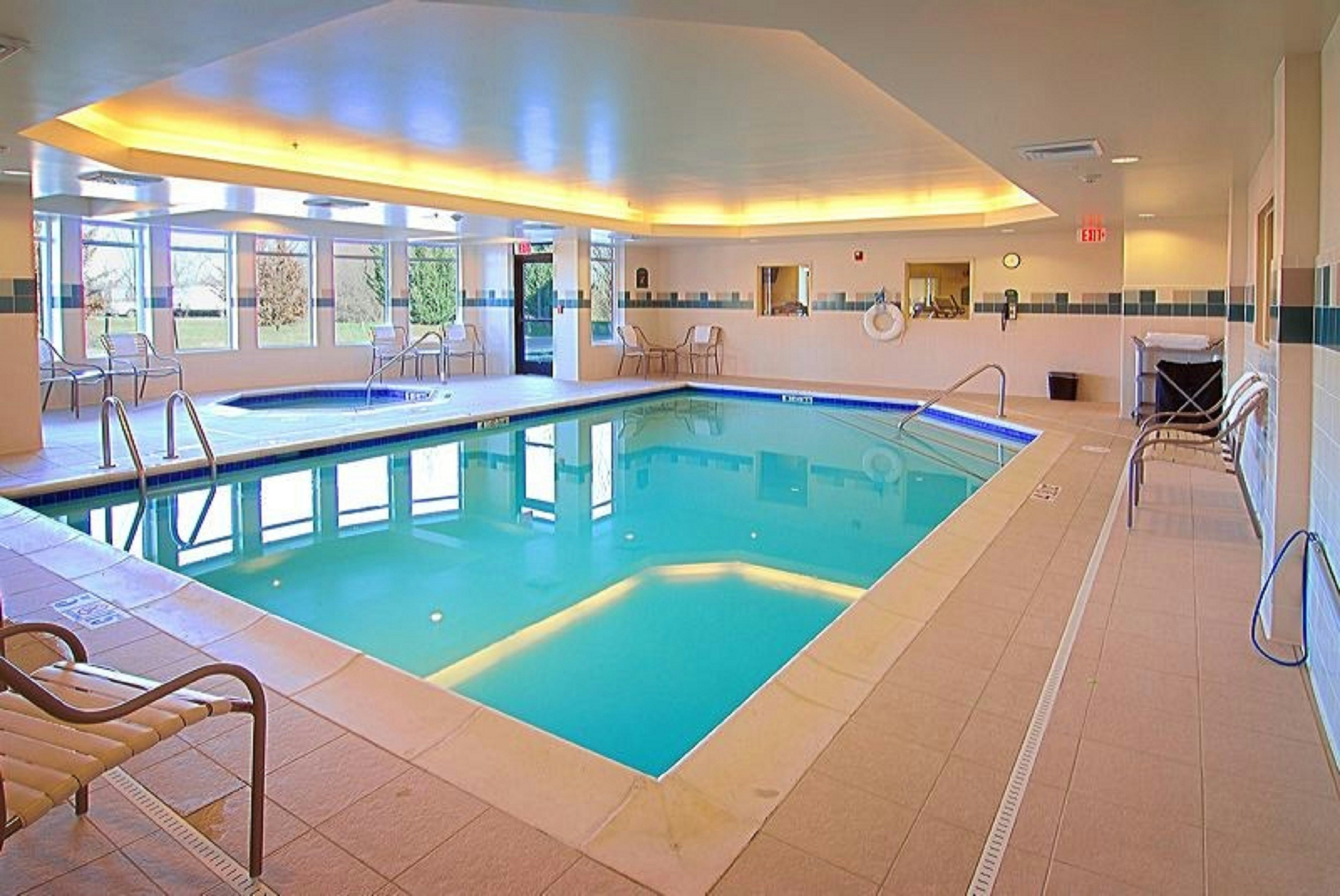 Holiday Inn Express Hotel And Suites Medford Central Point 55/80