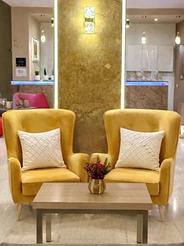 Nidimos Hotel 12/50