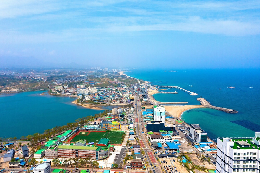 Sokcho I Park Suite Hotel and Resort 44/46