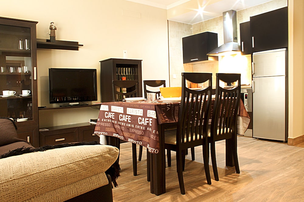 Apartamentos Cullar Vega 54/60