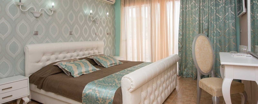 Maranton Beach Hotel 29/55