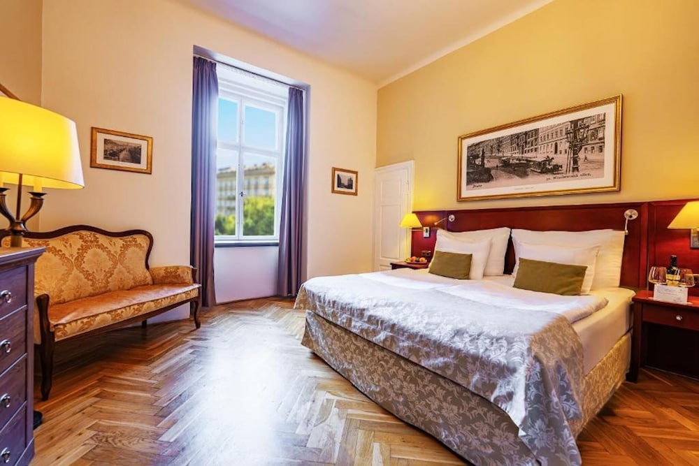 Wenceslas Square Hotel 12/58