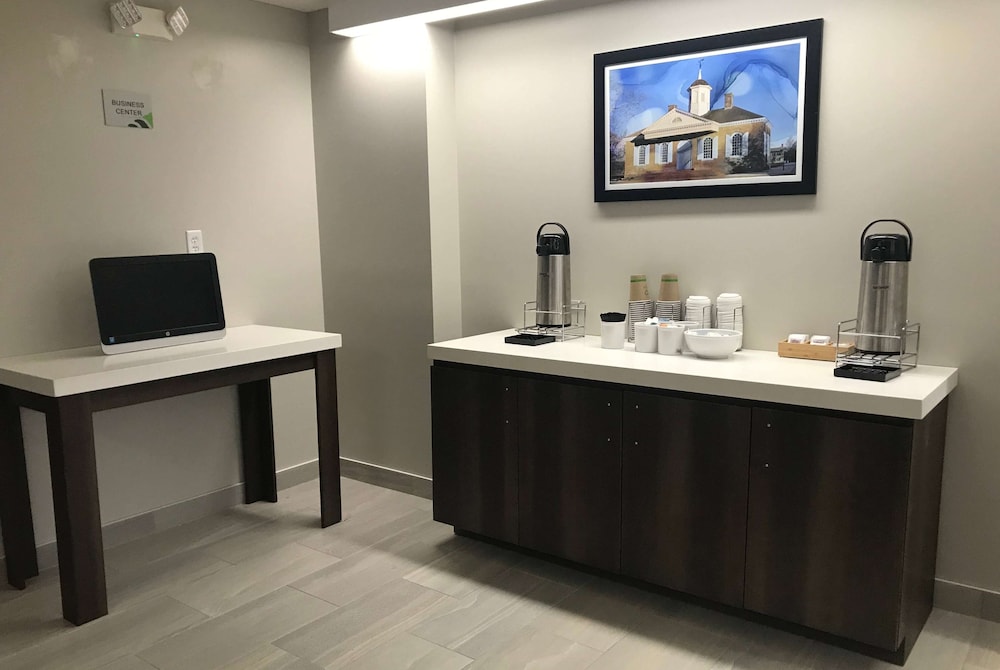 Wingate by Wyndham Williamsburg 40/49