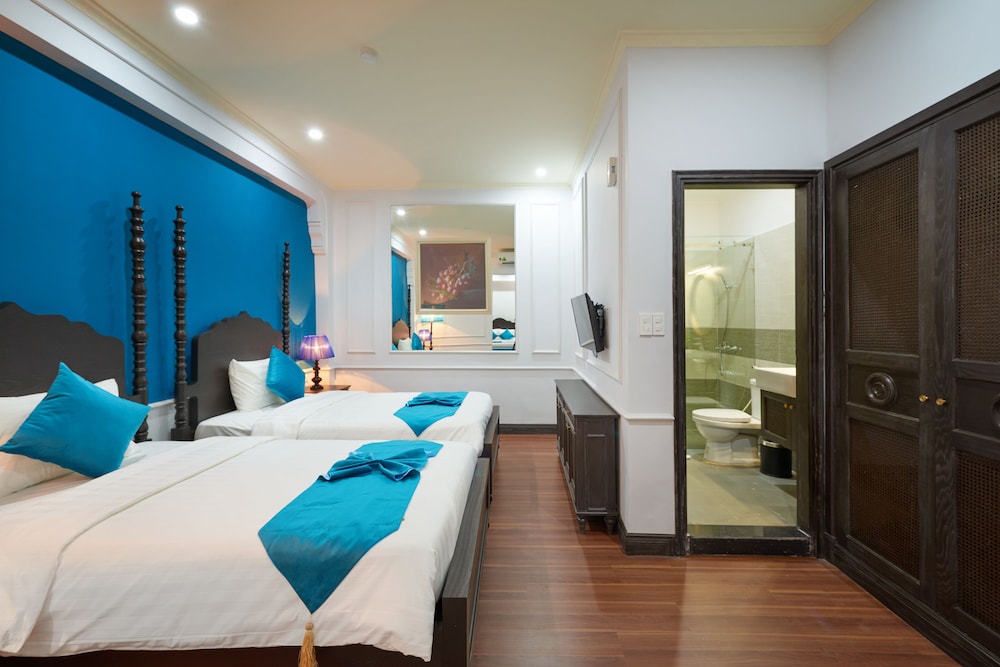 Manoir Des Arts Hotel 25/73