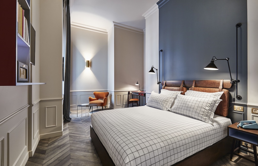 The Hoxton Paris 26/65