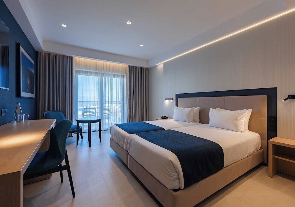 Room, King Bed, Balcony, Maritim Antonine Hotel and Spa Malta 5/10