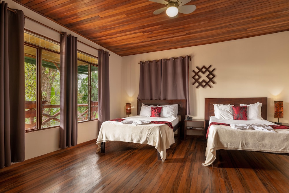 Tabulia Tree Hotel and Villas 52/77