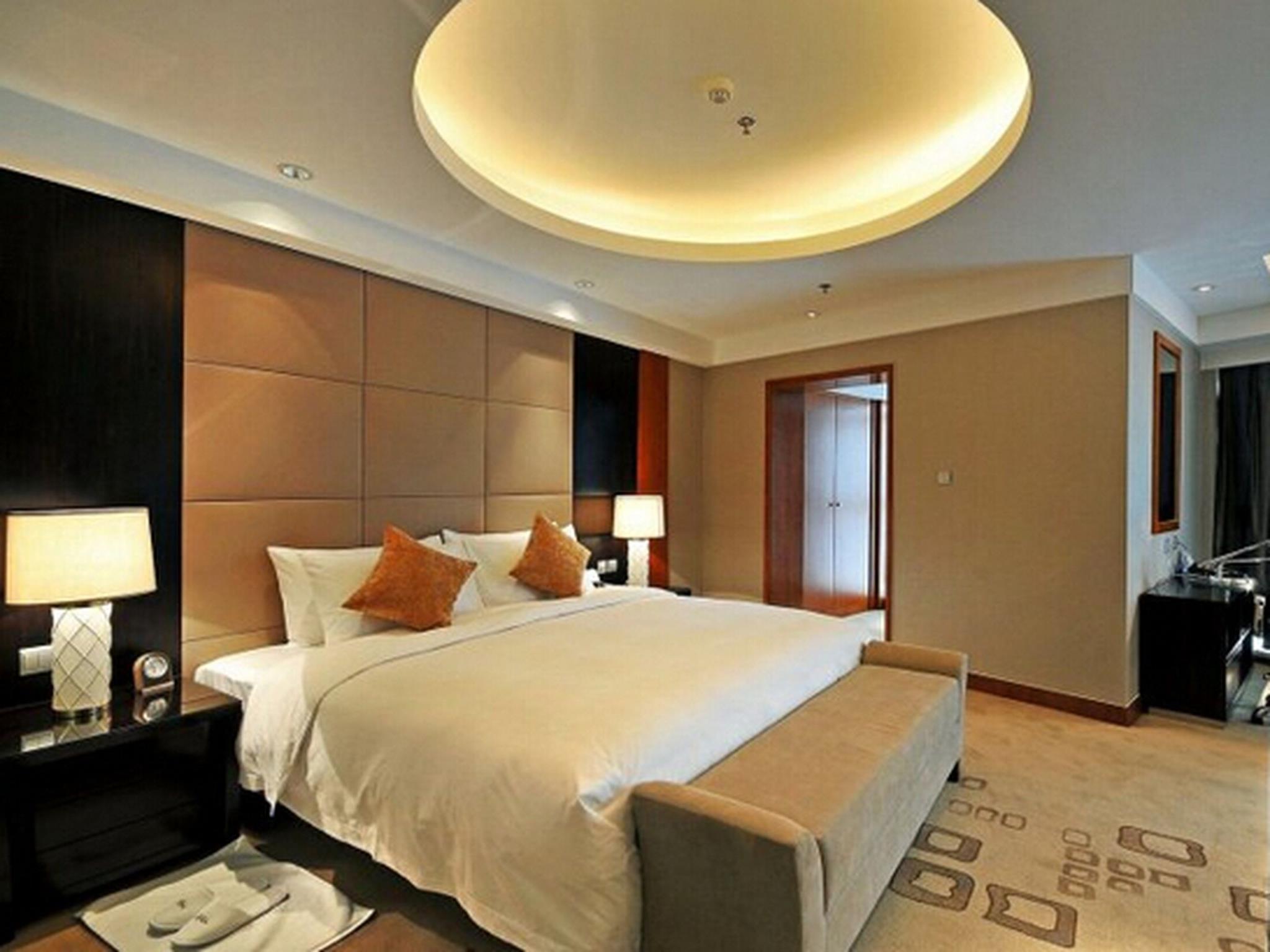 Deluxe, Suite