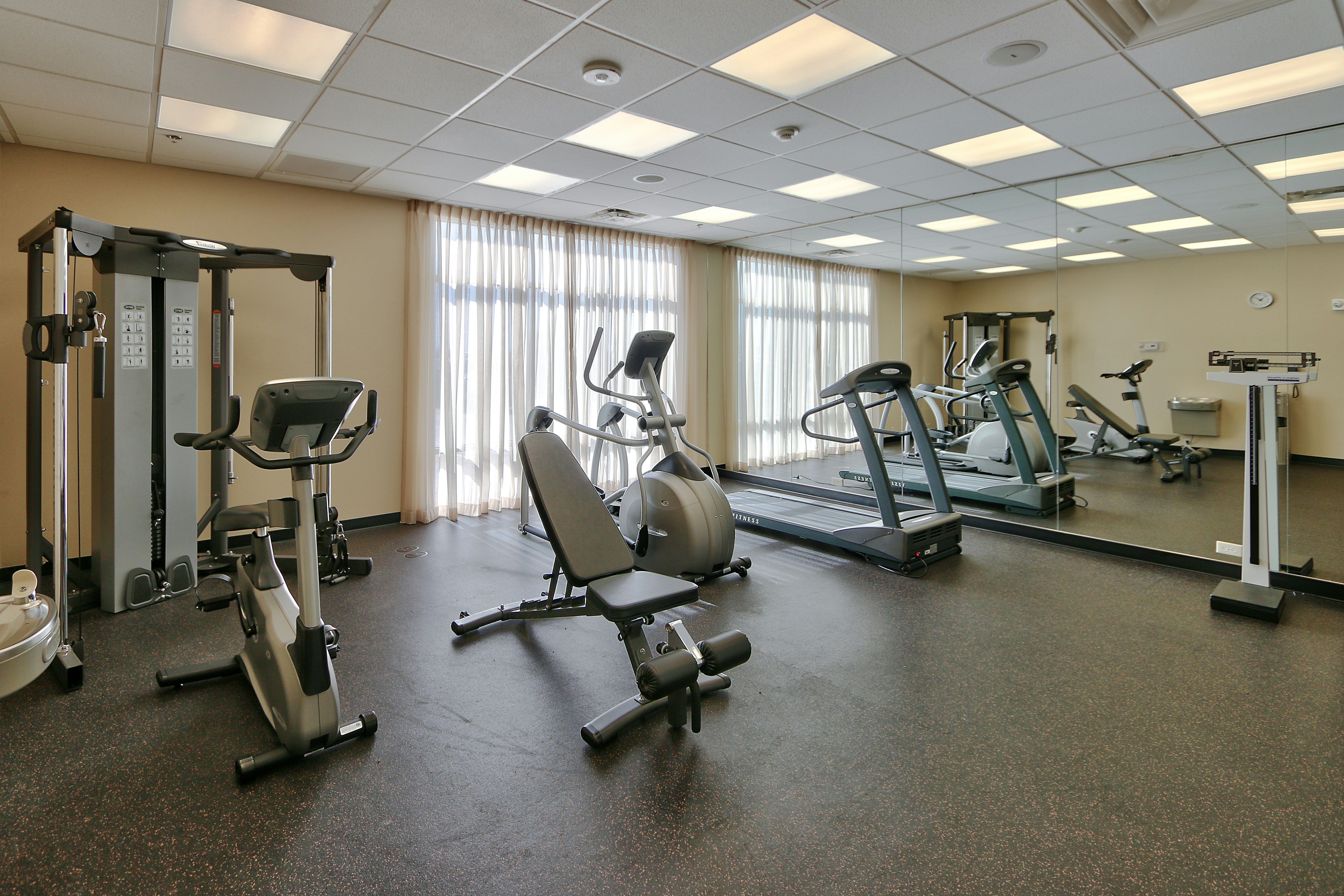 Holiday Inn Roswell 18/37