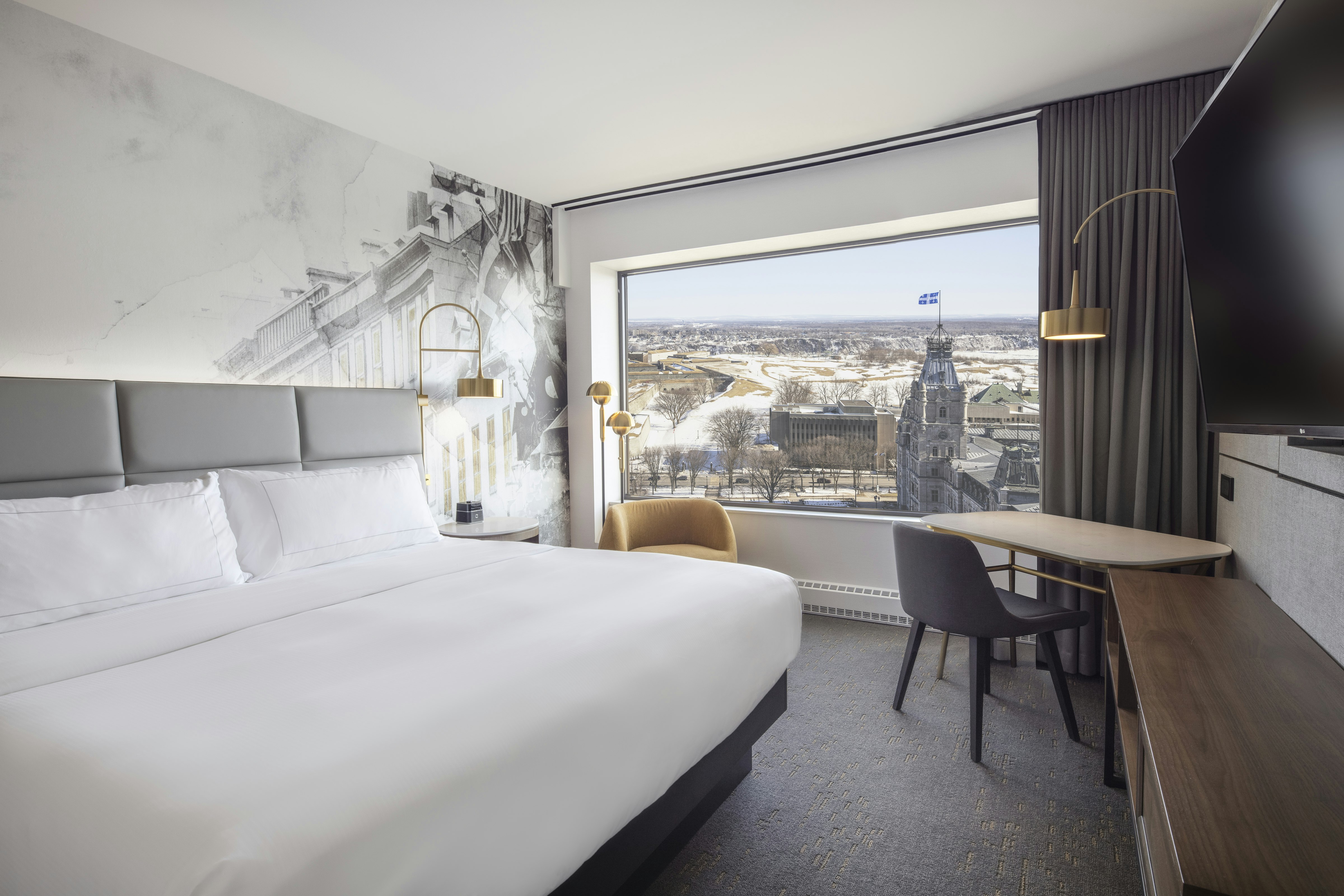 Room, King Bed, Parliament View