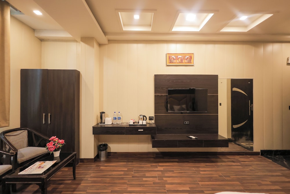 Hotel Krishnam 27/50