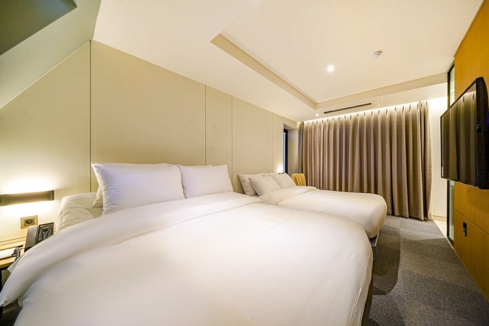Haeundae Thevan Hotel 14/50