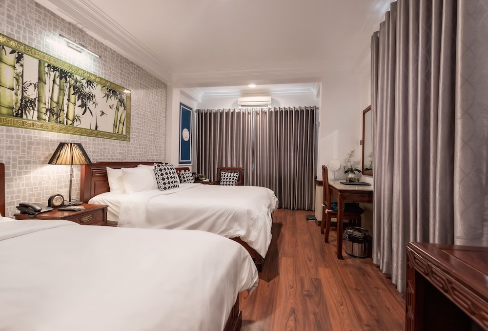 Prince Ii Hotel 13/56