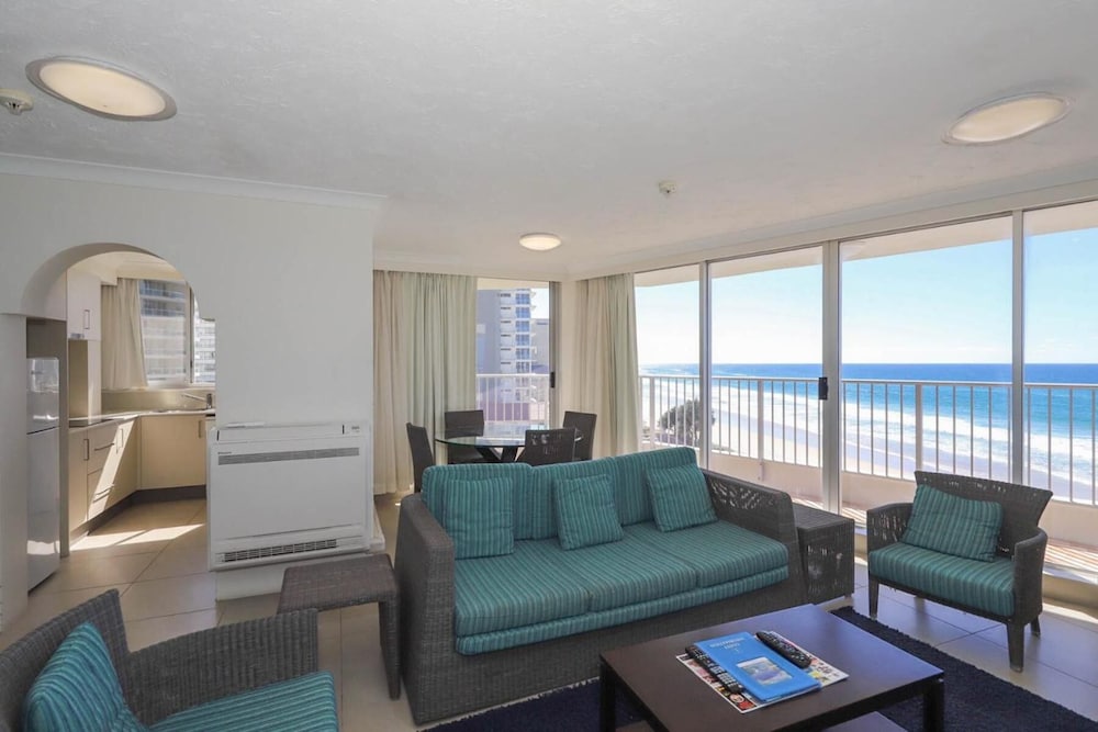 BEACHSIDE TOWER 27/64