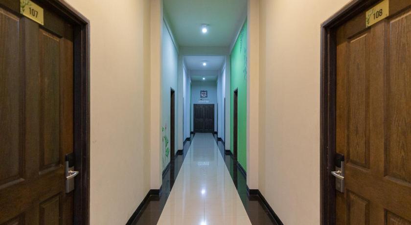 Reddoorz Plus Near Mall Slipi Jaya 38/50