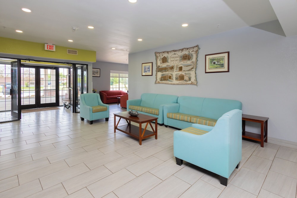 Countryside Inn And Suites 26/40