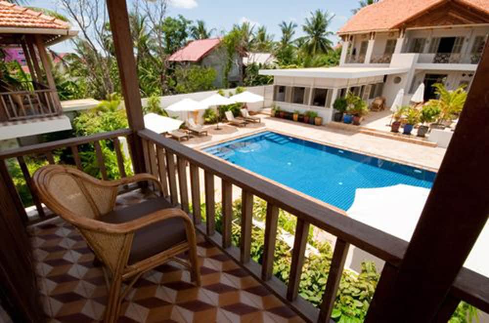 Bambu Hotel 10/53