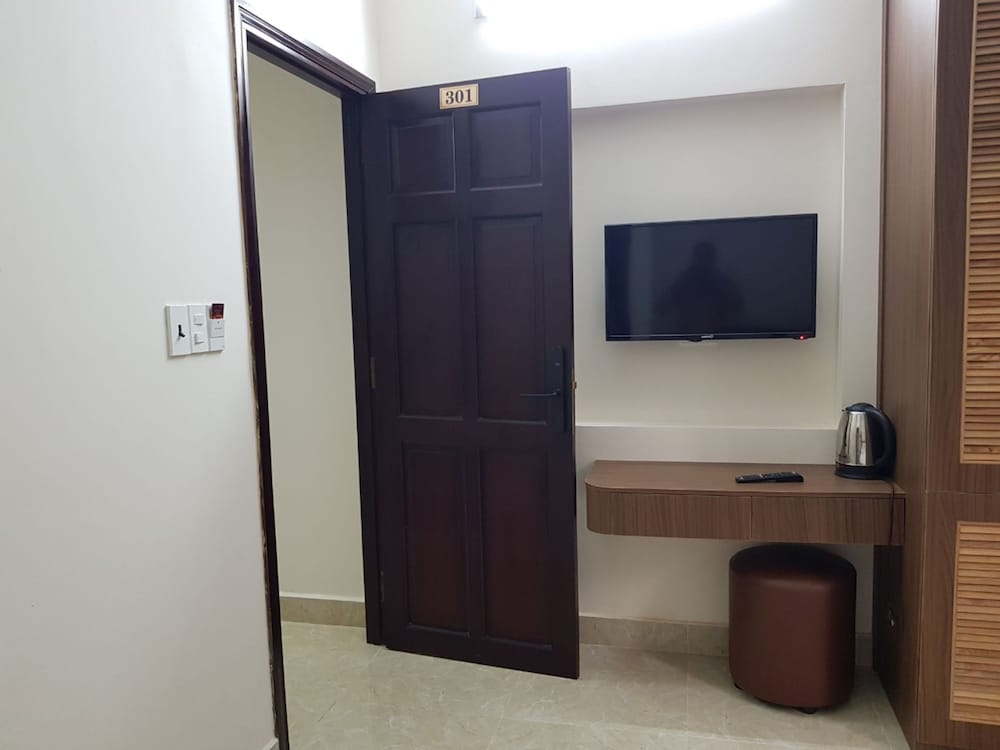 Hong Vinh Hotel 44/54