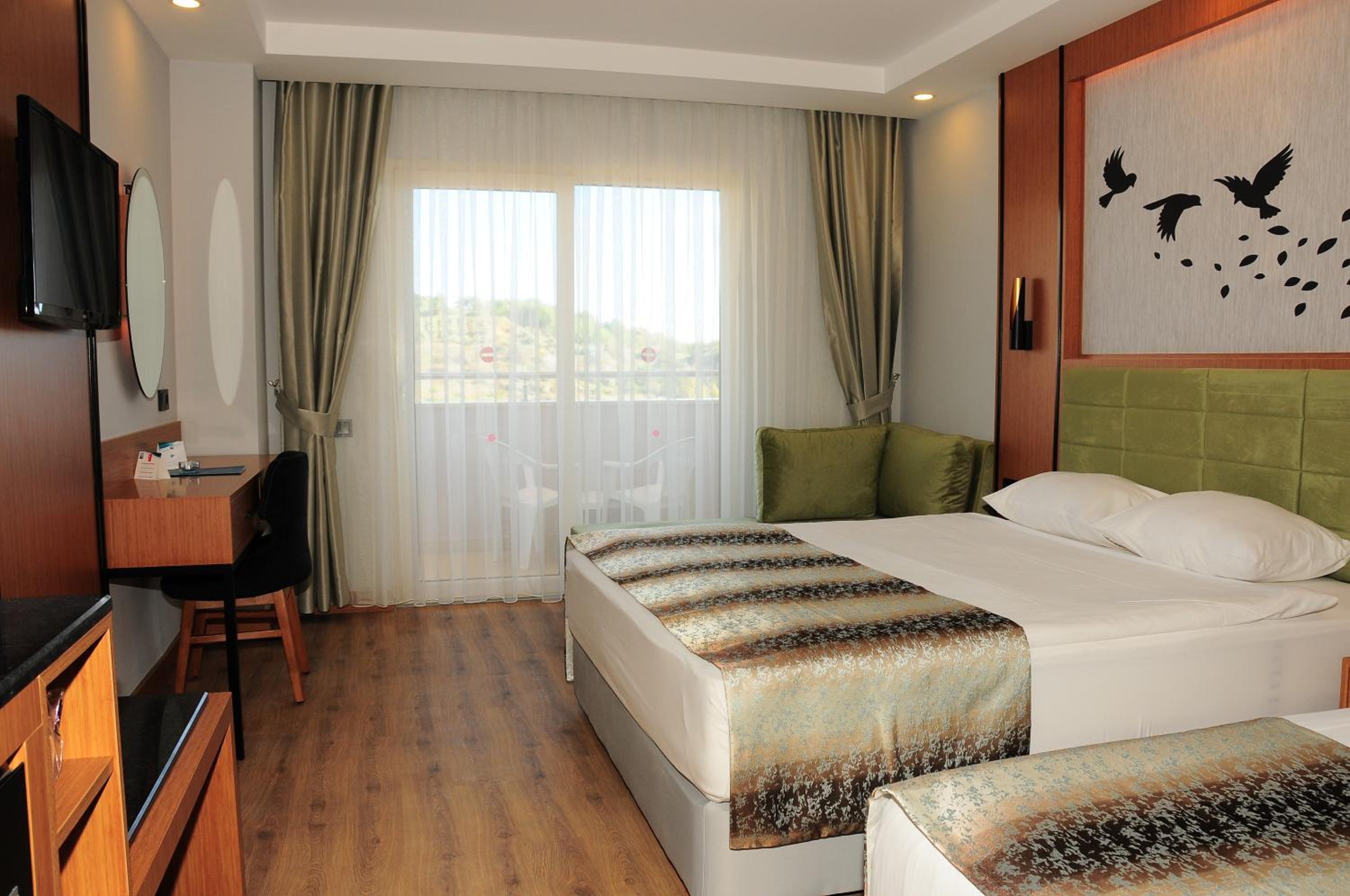 Room at Sealife Buket Resort Beach, ALANYA