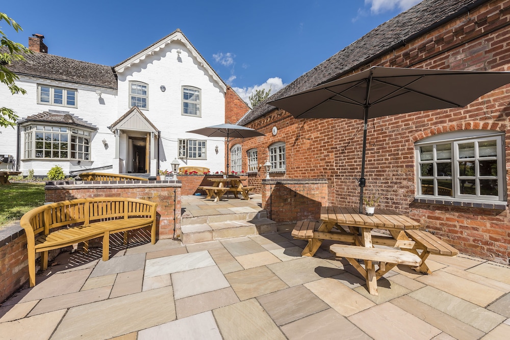 The Admiral Rodney 37/43