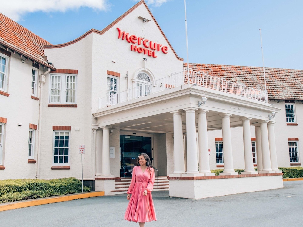 Mercure Canberra 3/41