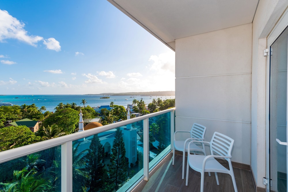 Aquamare Hotel 24/50