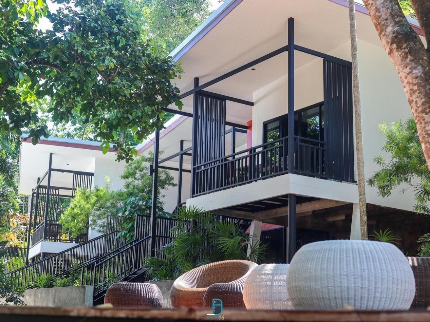 Prasarnsook Villa Beach Resort 4/50