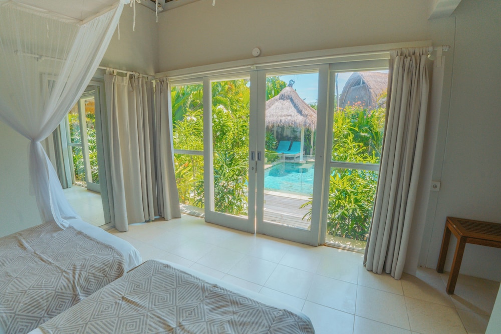 Hai Tide Beach Resort 23/74