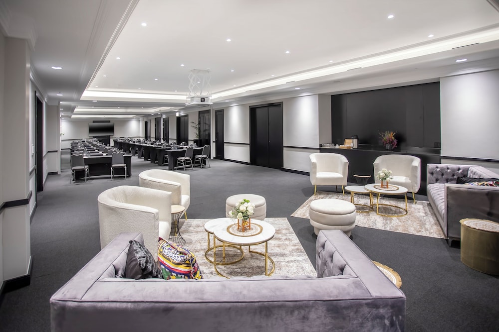 NH Johannesburg Sandton 64/77
