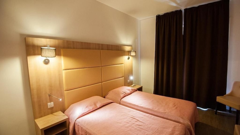 Le Kalliste Hotel 12/34