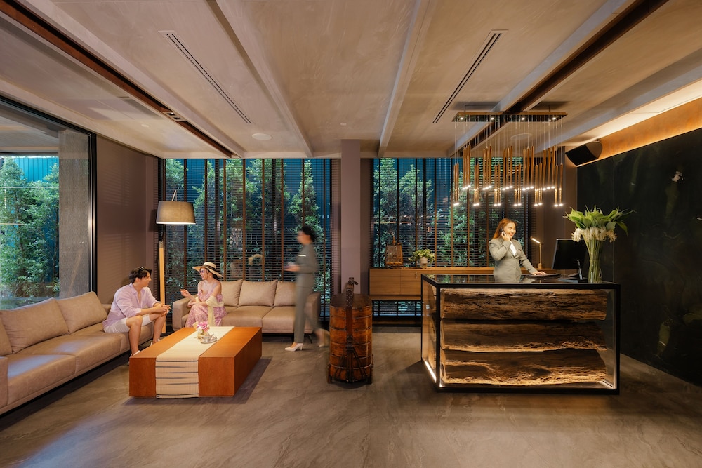 Ten Six Hundred, Chao Phraya, Bangkok by Preference 40/58