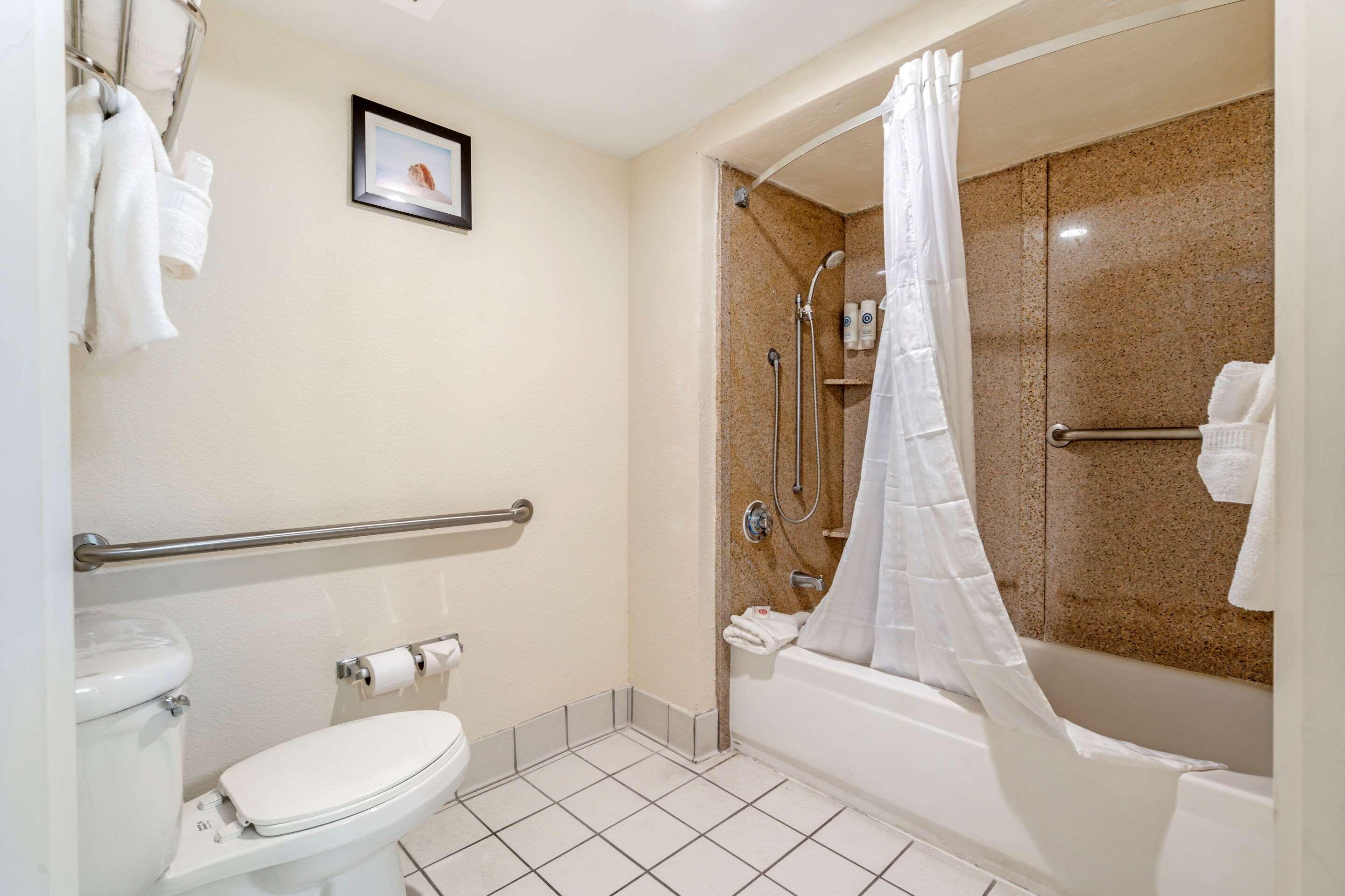 غرفة بسريرين مزدوجين لذوي الإعاقة، Comfort Inn Kissimmee Lake Buena Vista South 3/3