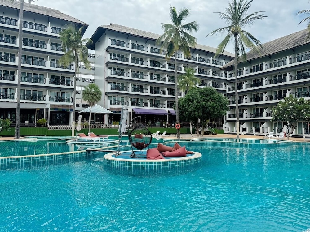 Pattawia Resort Spa 42/49