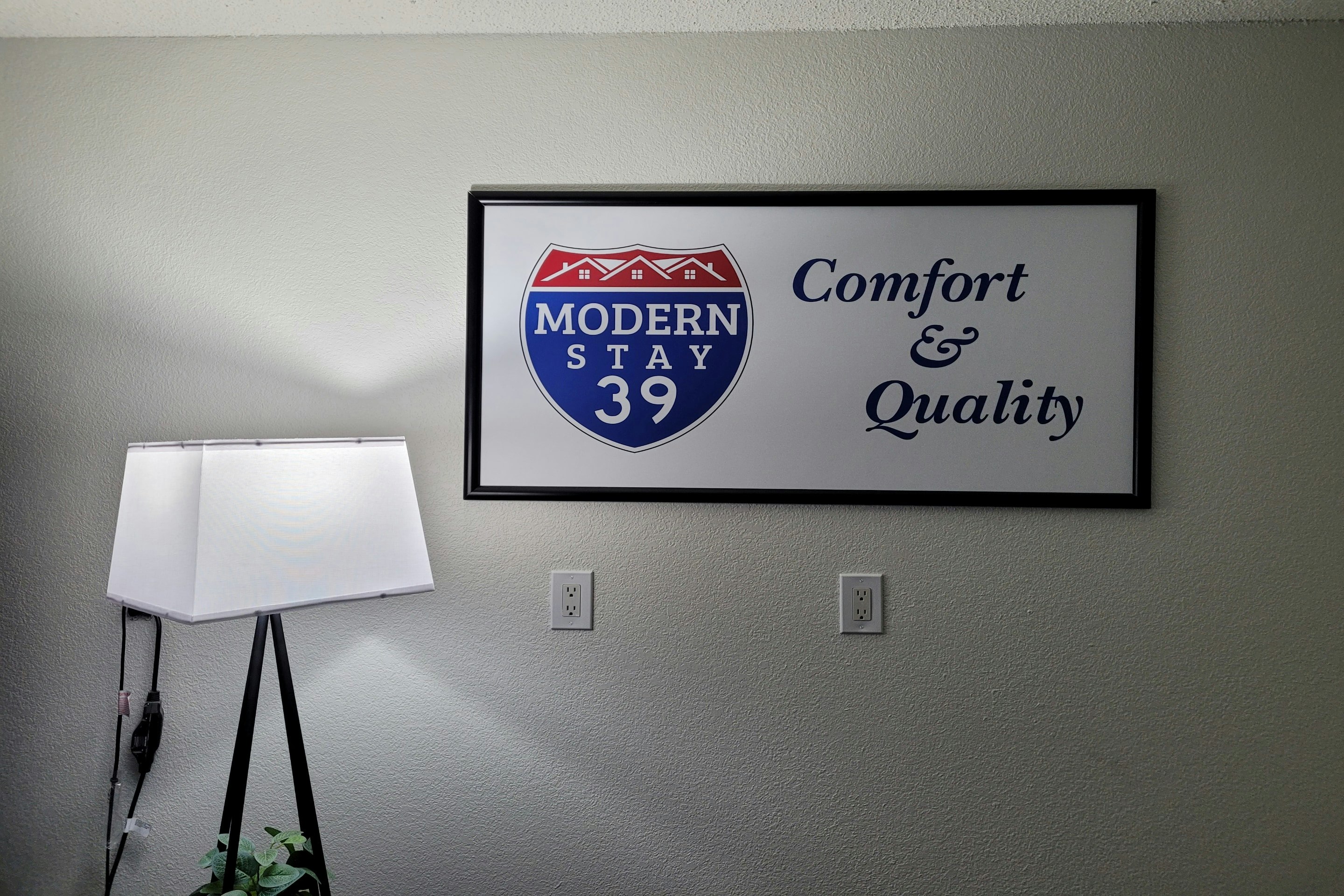 Modern Stay 39 Lakeview By OYO Minonk 22/50
