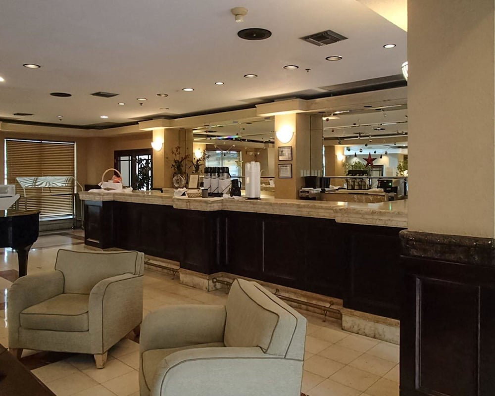 Rodeway Inn South Miami Coral Gables 30/39