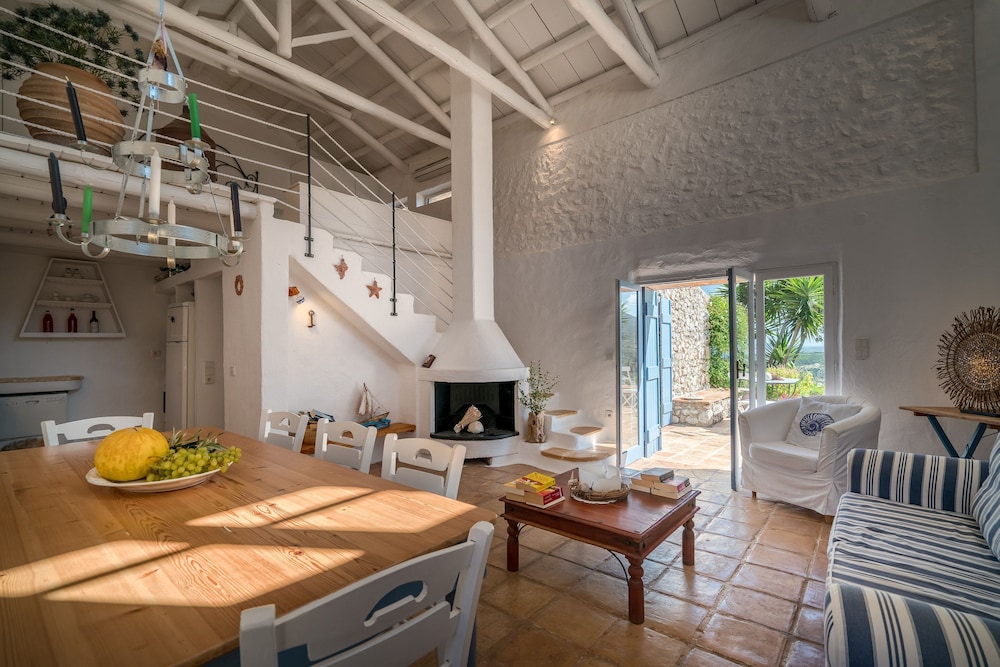 Askos Villa 13/35