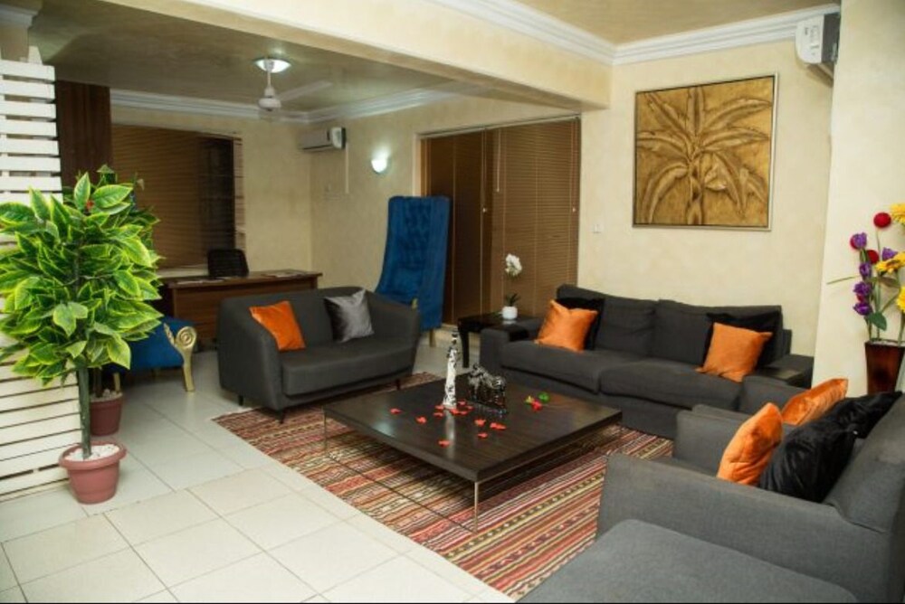 Ishakool Hotels 32/50
