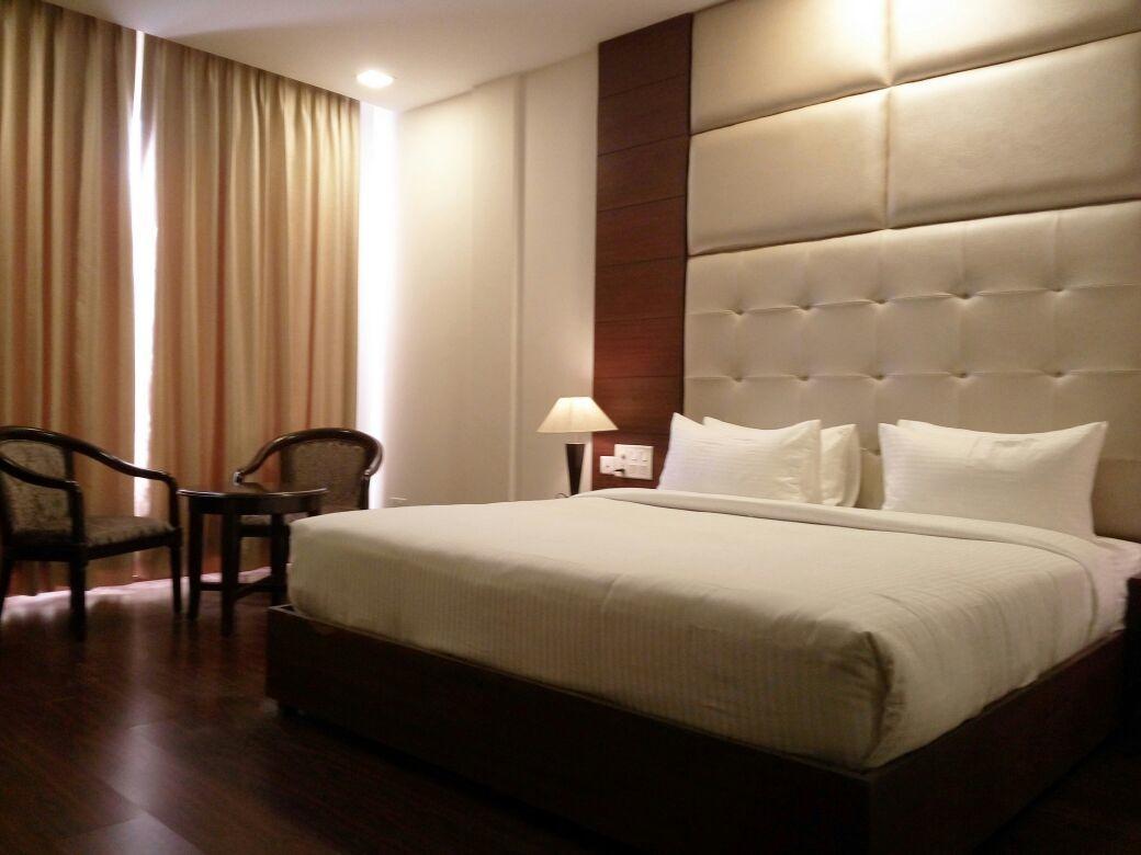 Hotel Mandarin Square 5/17