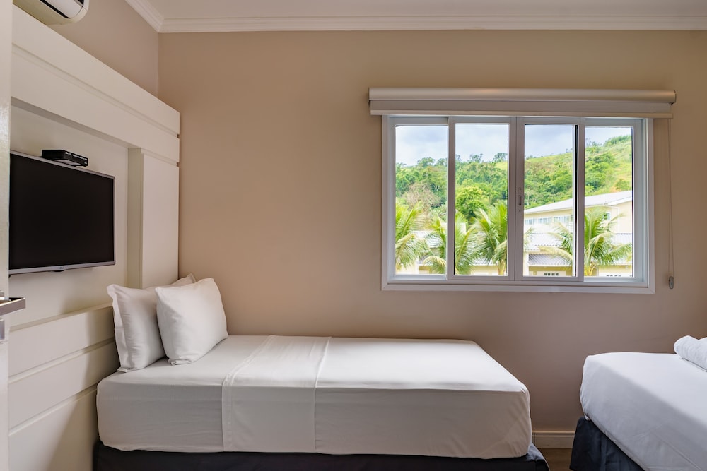 Master, Apartment, 2 Double and Twin Beds, Sofa
