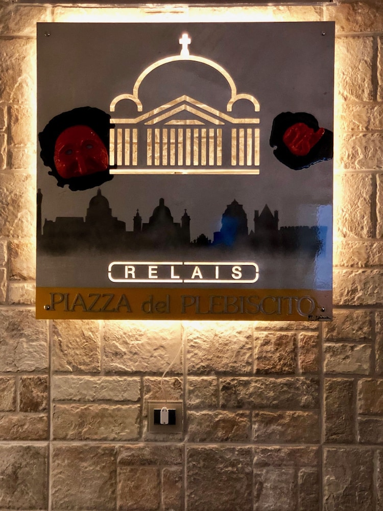 Relais Piazza del Plebiscito 37/72