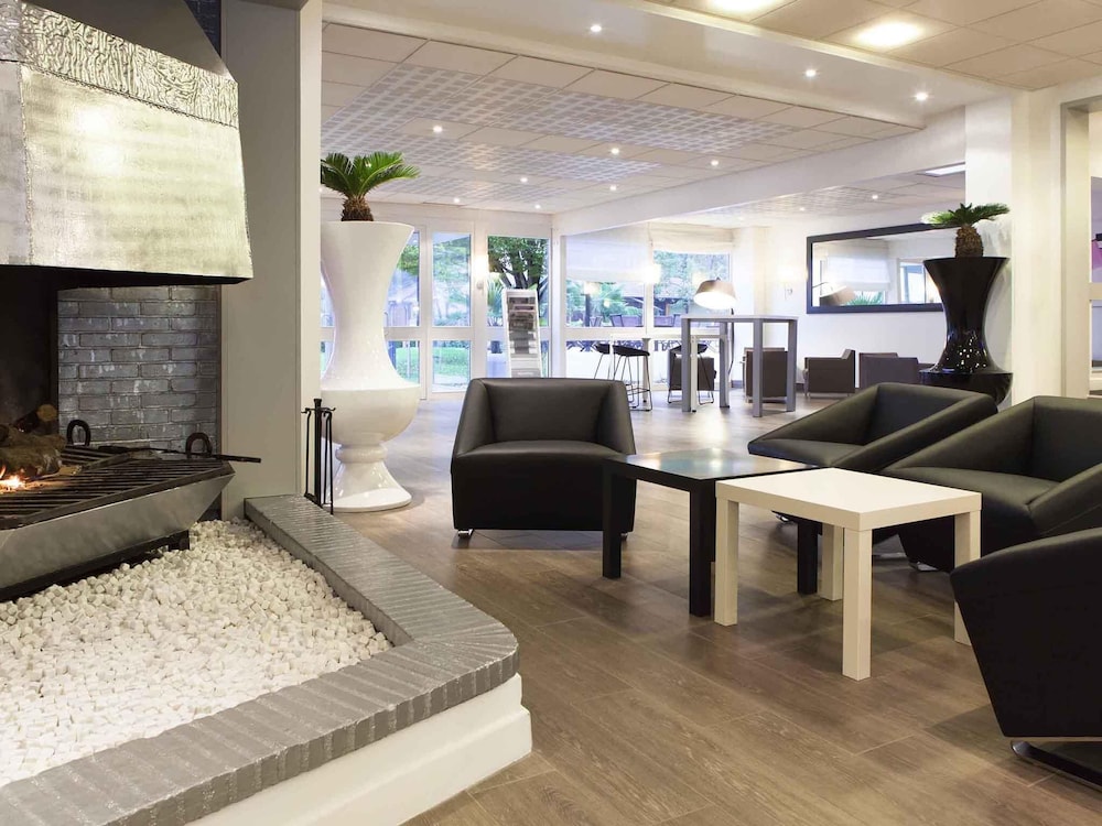 NOVOTEL FONTAINEBLEAU URY 31/51