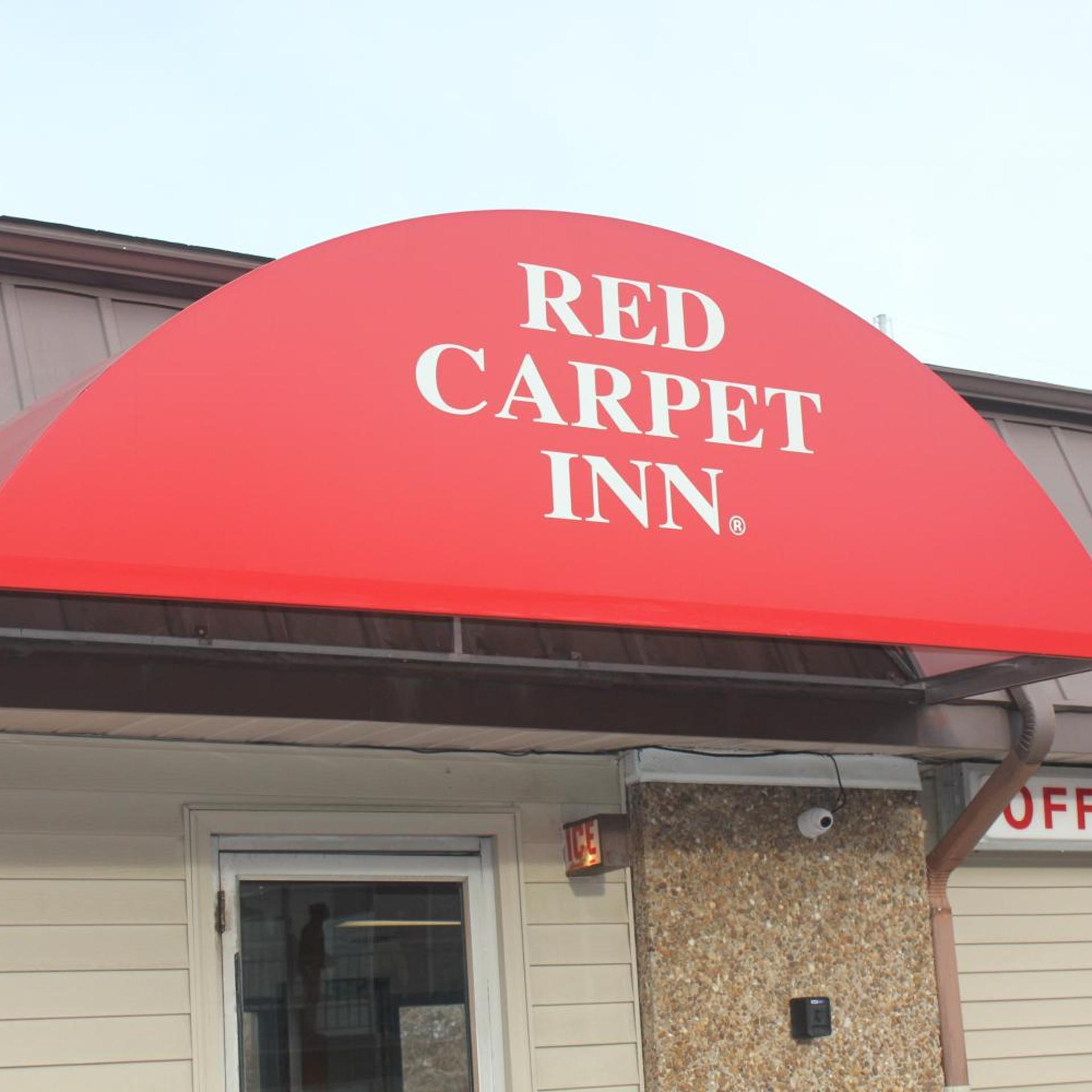 Red Carpet Inn Louisville 2/39